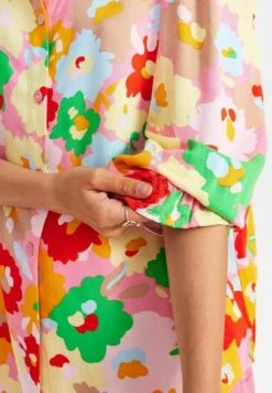 Nuzahra - Overhemdblouse - Plumeria -Damesmode 0c3291aef00d44b7a225489be861e076