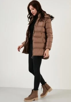 LELA Winterjas - Mink Color -Damesmode 13bfd8a502b94b7cb5528c7b79d1ef91