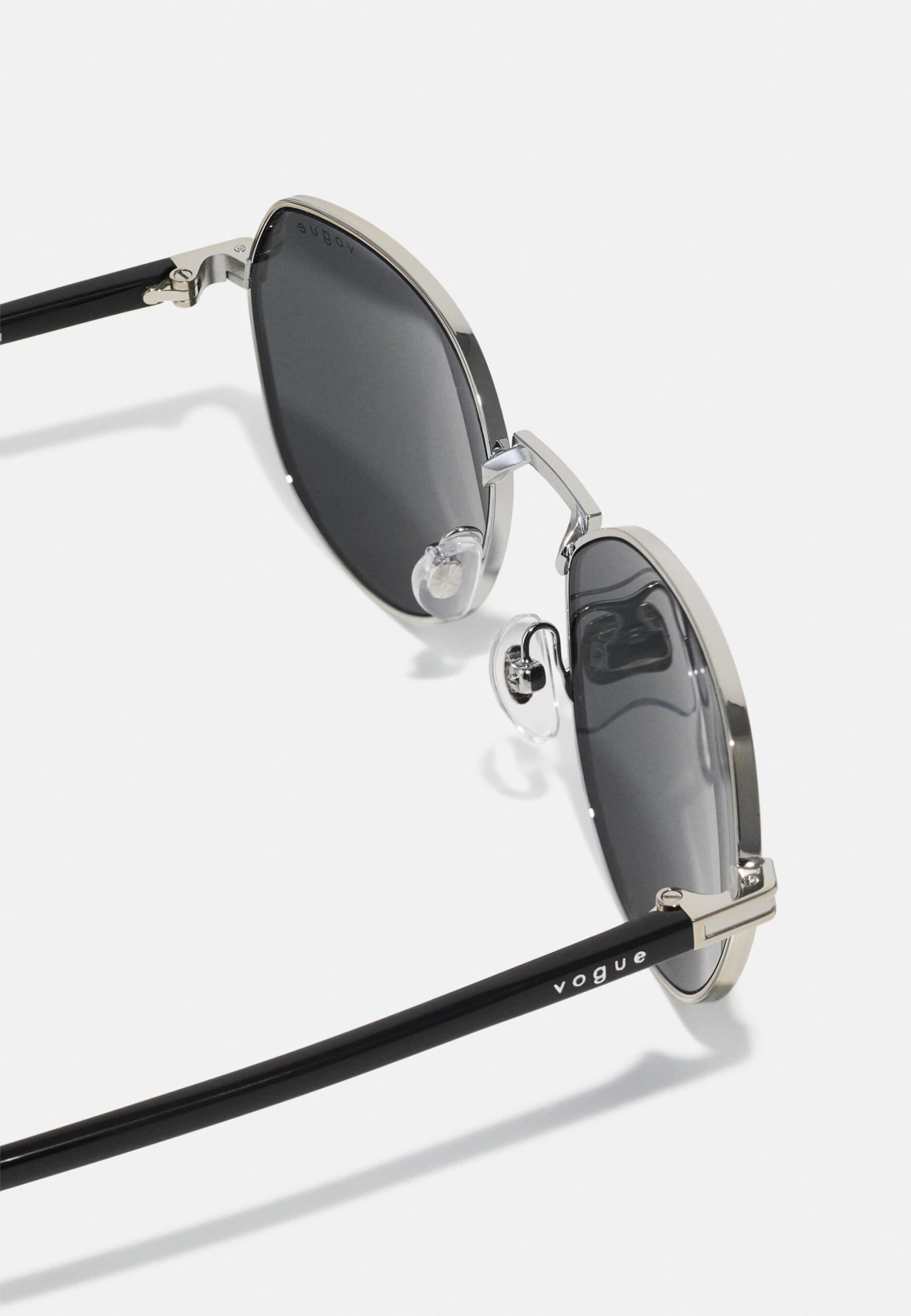 Hailey Bieber X Vogue Eyewear - Zonnebril - Silver-Coloured 3 Hailey Bieber X Vogue Eyewear - Zonnebril - Silver-Coloured - Afbeelding 3