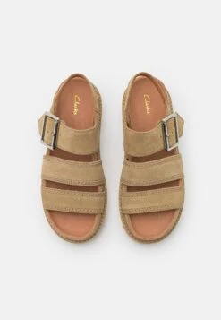 Clarks Orianna Over - Sandalen Met Plateauzool - Dark Sand -Damesmode 1b1361b49727482189fd6e00a711b1a9