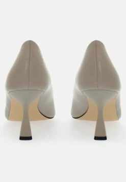 Klassieke Pumps - Taupe -Damesmode 5141536ffb8d4117aa2cdeef725d9cae
