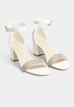 Bruidsschoenen - White -Damesmode 8438e03353c1422e902f1d6ce43f62b3