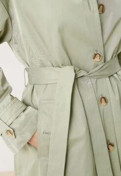 QS By S.Oliver Manteau - Trenchcoat - Light Green -Damesmode 96cf34b46a054496bc38fbf018690dd3