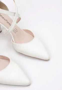 Pannas - Hoge Hakken - Beige -Damesmode 9780ec7668aa471f9f2d0a25b5ea6886