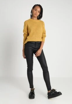 Damesmode -Damesmode afd16d094b044232b3a44f1eb5c35e7f