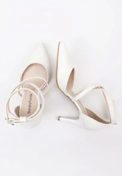 Pannas - Hoge Hakken - Beige -Damesmode c6481707666d49c4a9365a847b4d2c6c