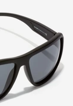 HAWKERS F18- Zonnebril - Black -Damesmode f08376e7c4a84142ba2faf771a7e8760